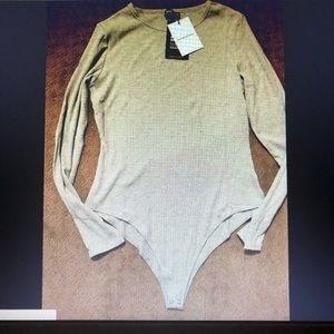 Long sleeved ribbed Bodysuit-Heather Gray size L